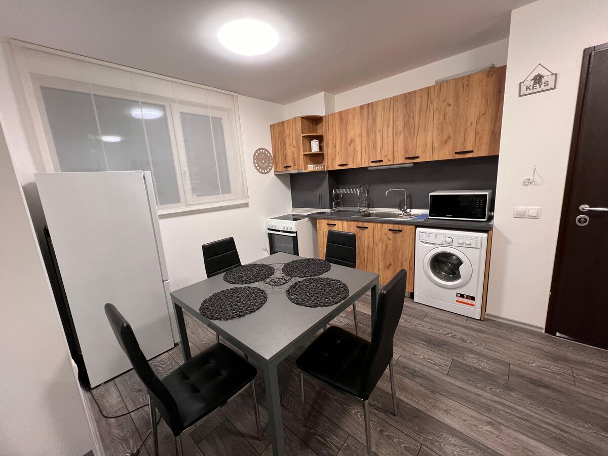 2 bedroom Apartment in Studentski Grad - B