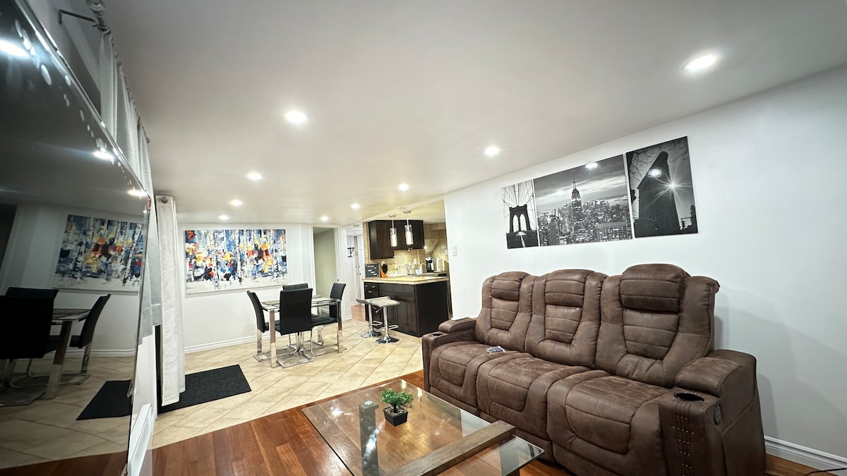 2 Bedroom Basement Suite in the heart of Laval