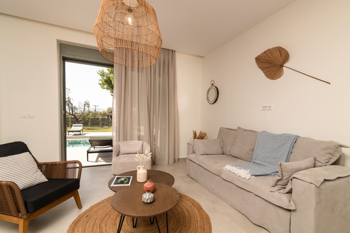 Alypius Luxury Villas - For up to 21 guests