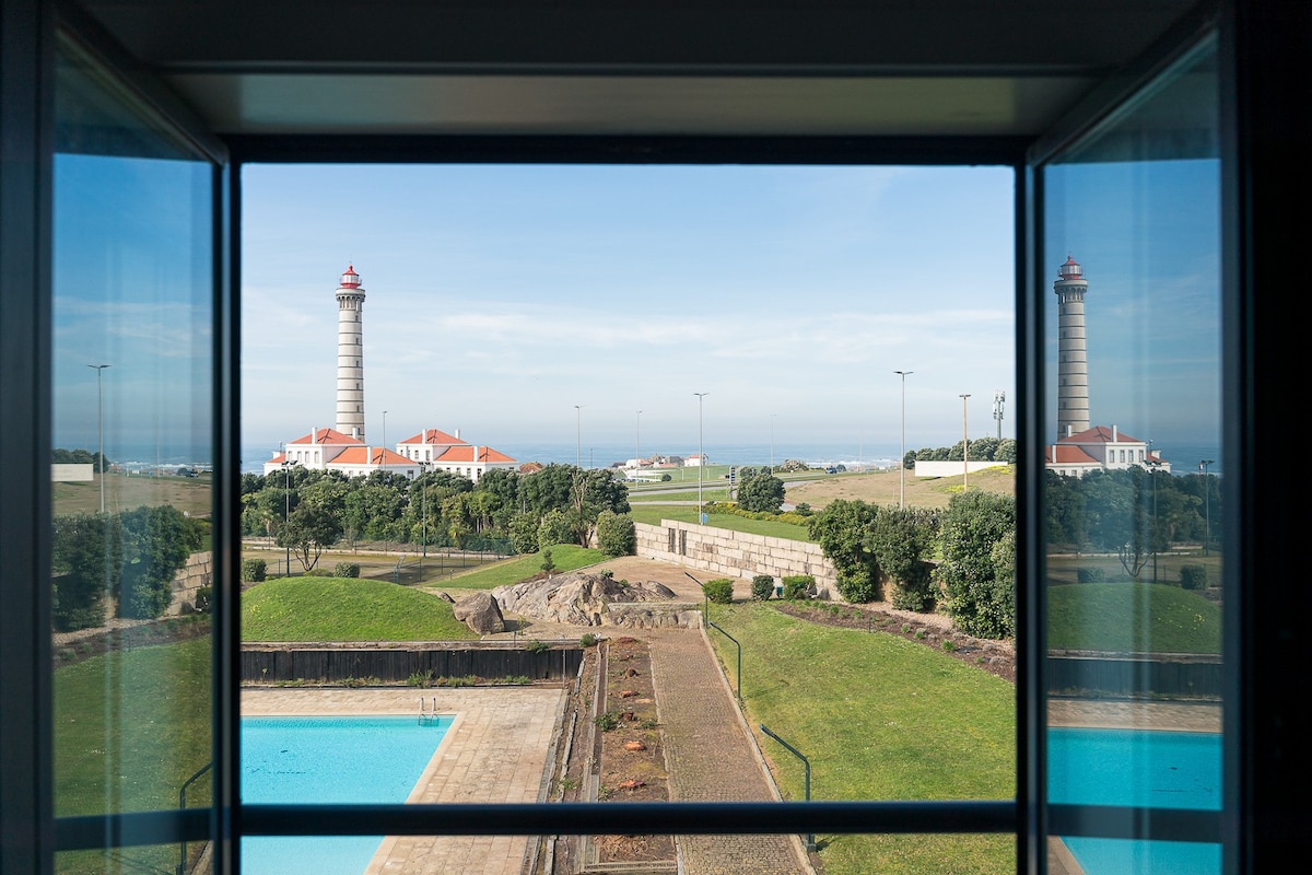 Farol View | Jacuzzi, Parking & Pool by the Sea
