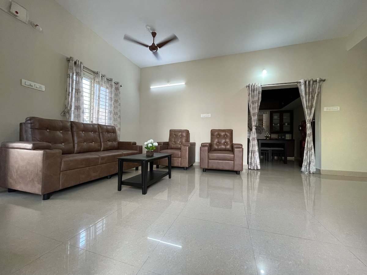 SSN Home Stays - 2BHK- F2 in Tirupati Near Alipiri