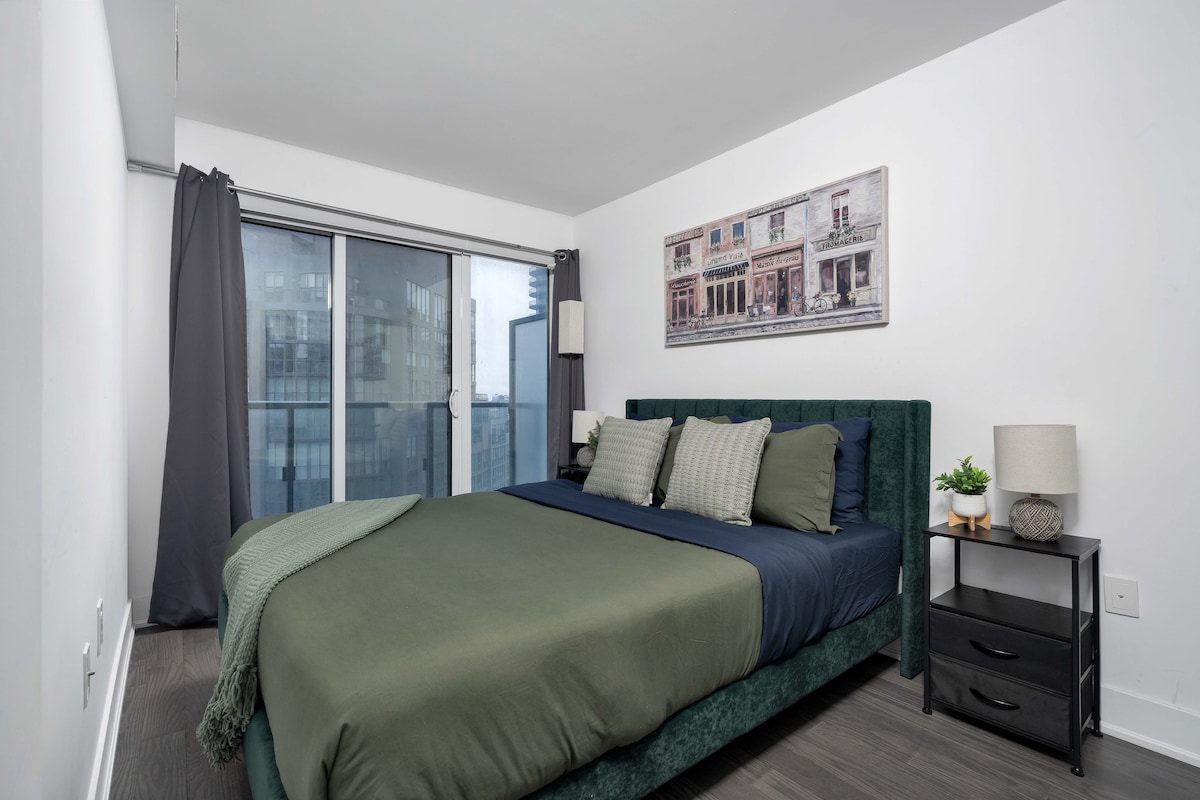 约克维尔（ Yorkville ）现代单卧室公寓+沙发床可睡3人！