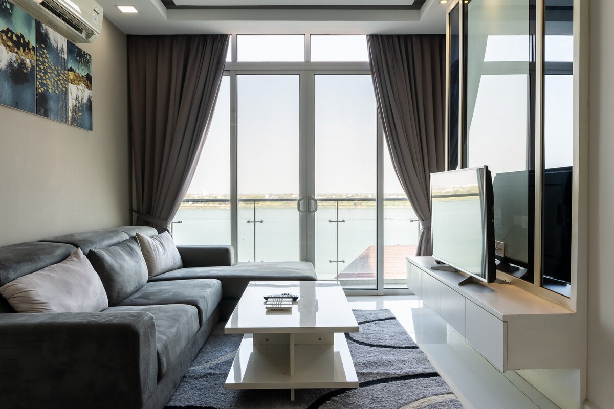 Mekong River View 2BR Serviced by Soben Homes