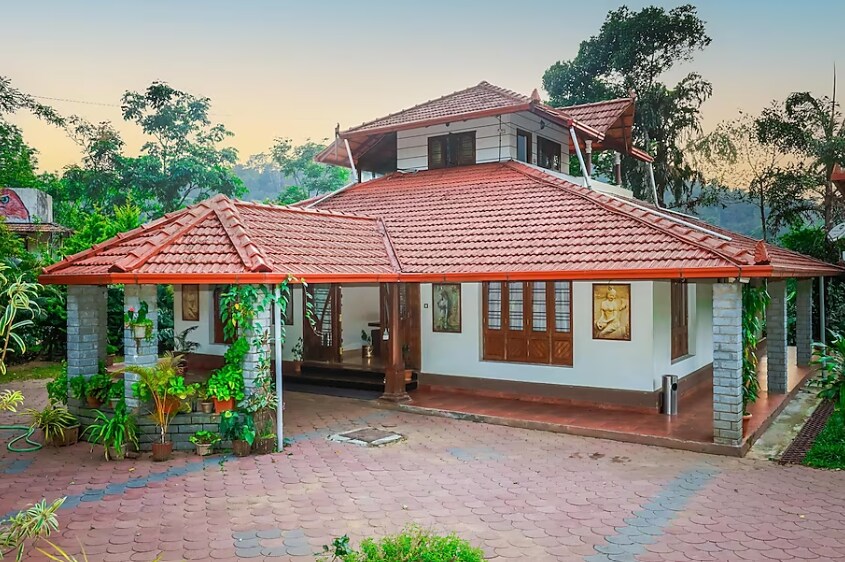 10BR Adventure Stay w Private Pool - Coorg