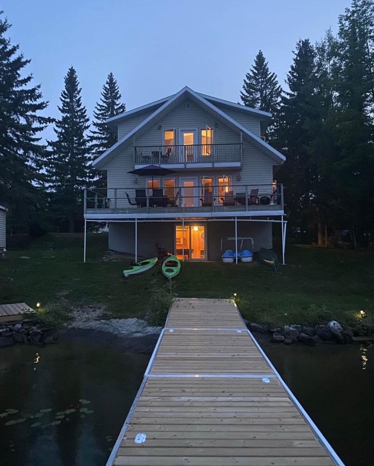 Remi Lake Cottage & Co