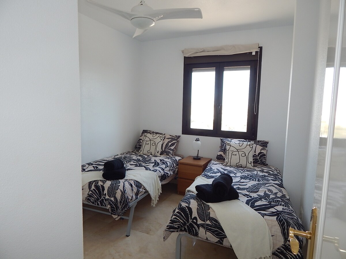 Stylish and spacious 3 Bed apartment Villamartin