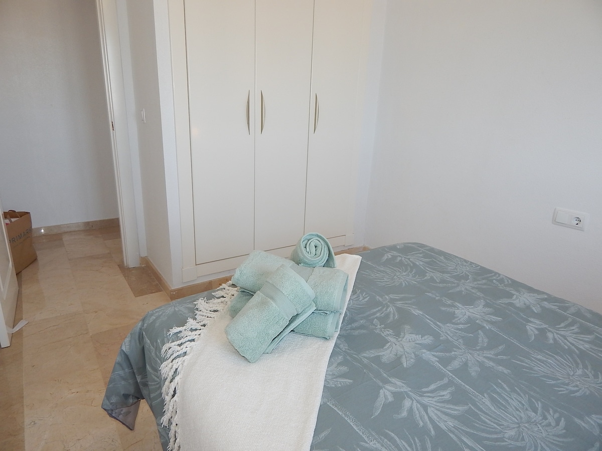 Stylish and spacious 3 Bed apartment Villamartin