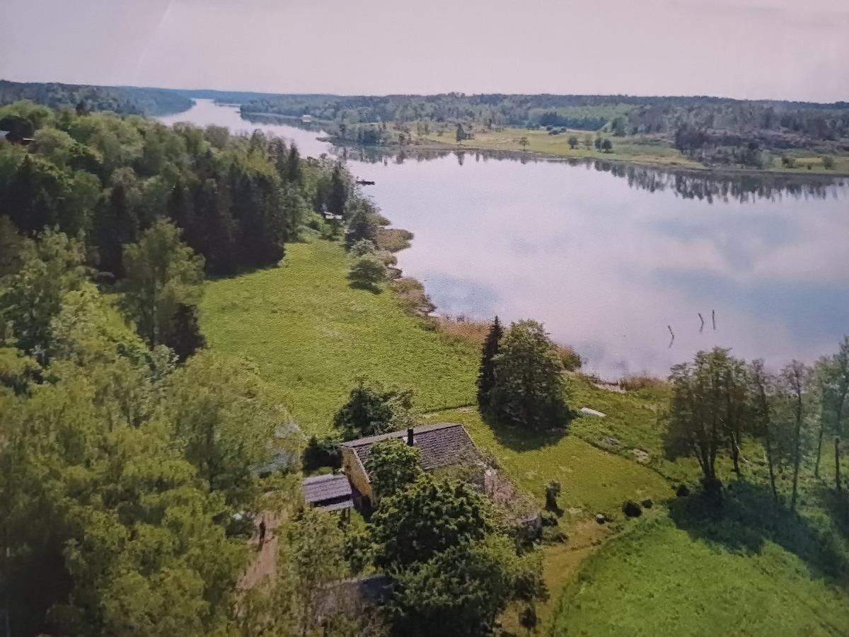 Hus på underbar sjötomt 
 Kastelholm, Åland