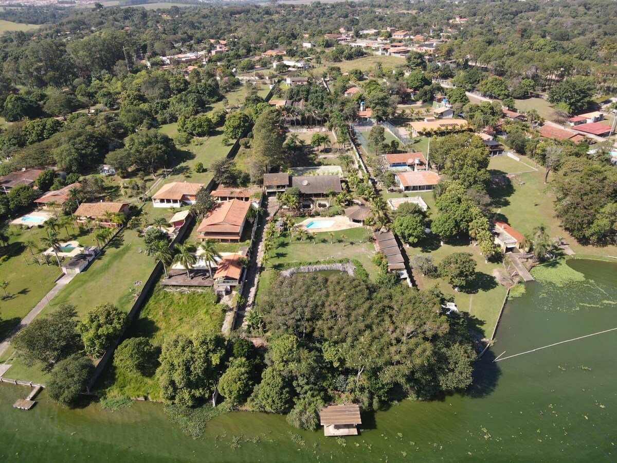 Suite de Casal com Vista do Lago