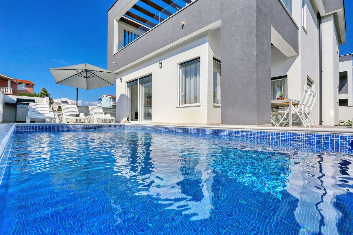 Villa Linda with private pool