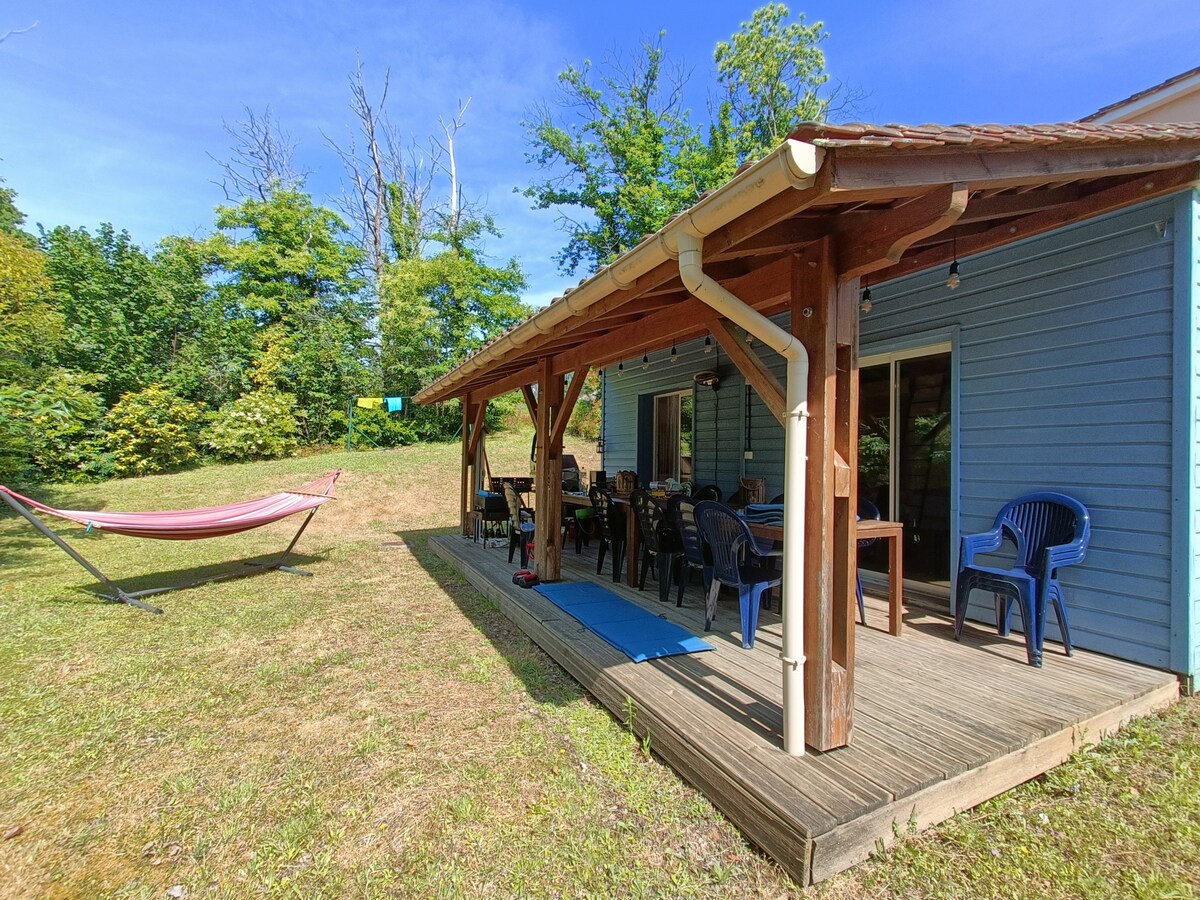 Cosy Vacation House in Brossac