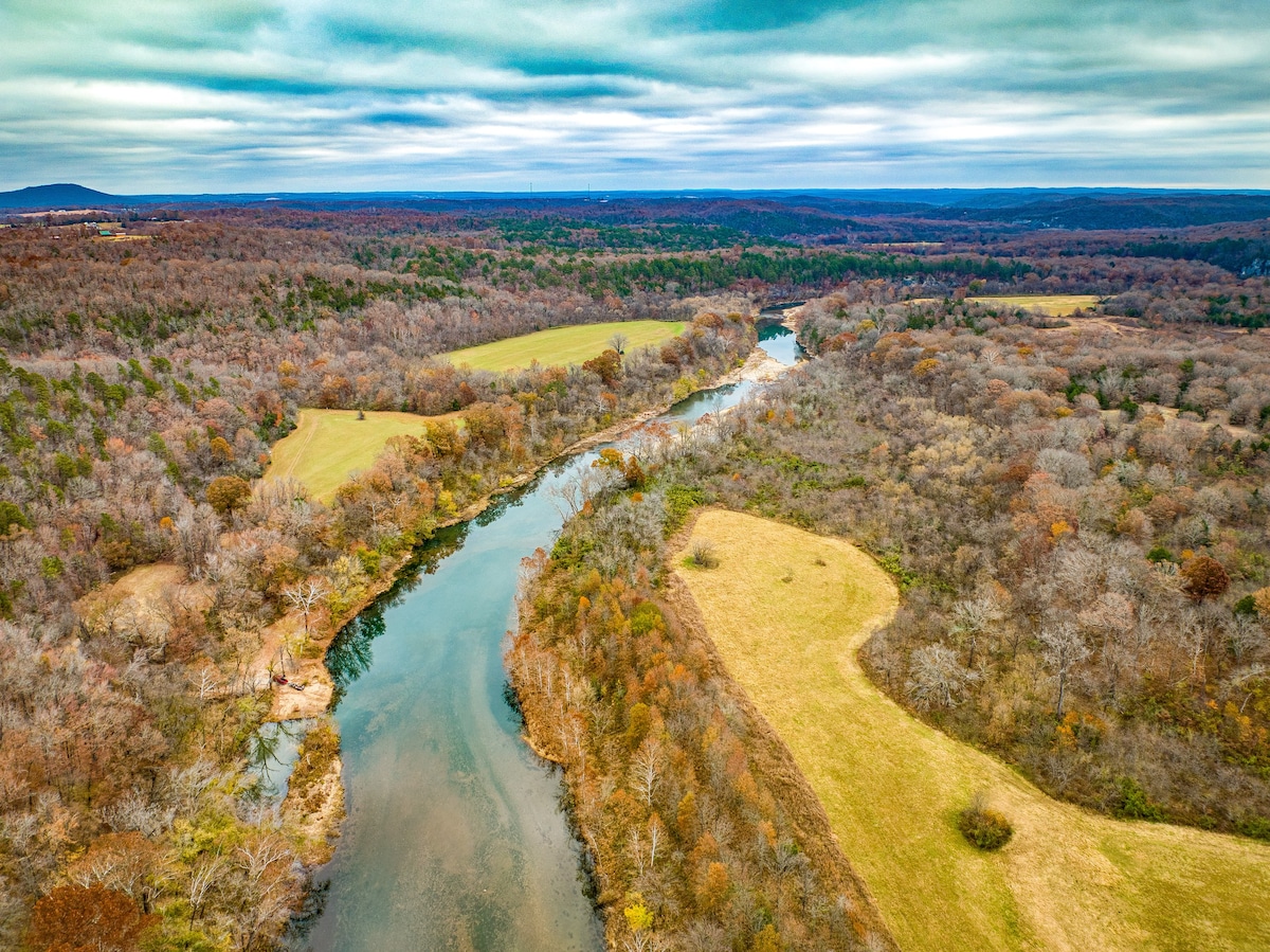 Buffalo River Outfitters—Hideaway Hollow