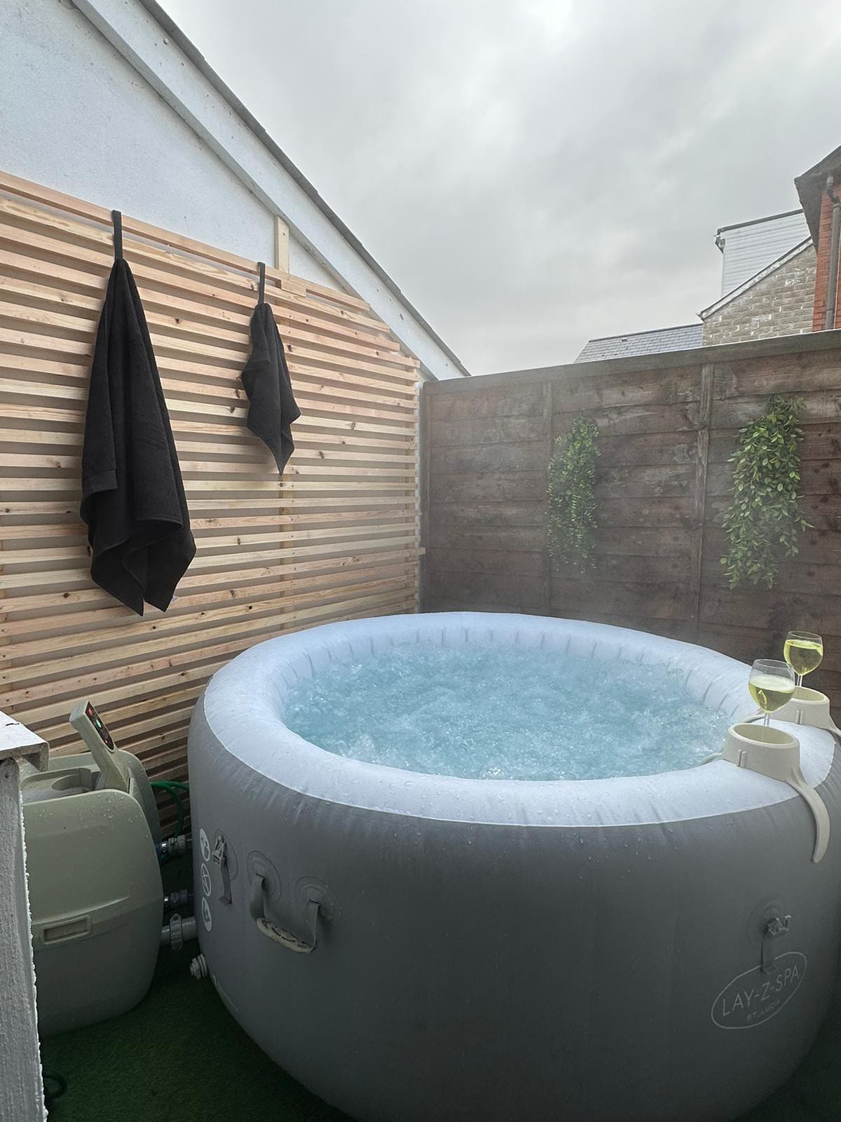 2 Bedroom Flat With Hot Tub Jacuzzi