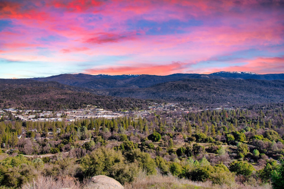 Yosemite vista Retreat & Hot Tub