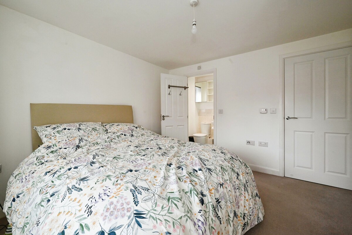 2 bed apartment in Berkshire Newbury