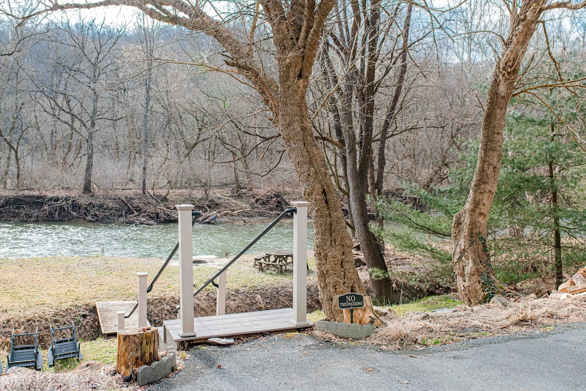 华丽的石头小屋：河流通道+热水浴缸