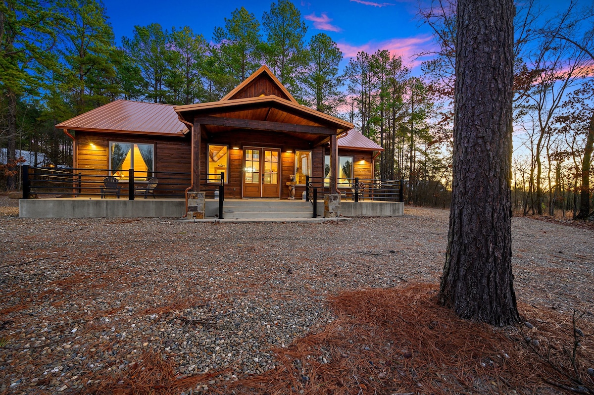 Copper Hideout: Hot Tub, Fire Pit, Pure Relaxation