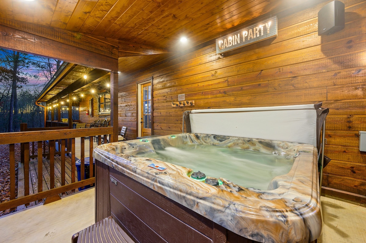 Copper Hideout: Hot Tub, Fire Pit, Pure Relaxation