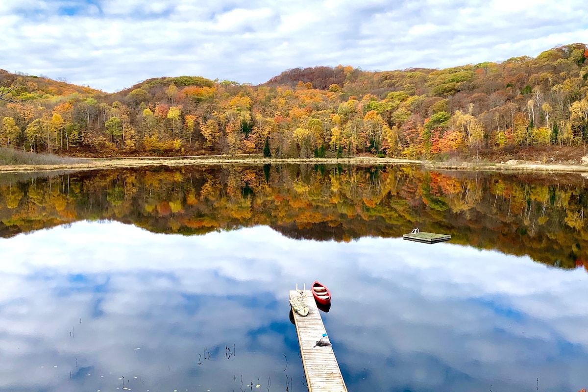 Private Oasis for Remote Work: Hike, Fish & Swim