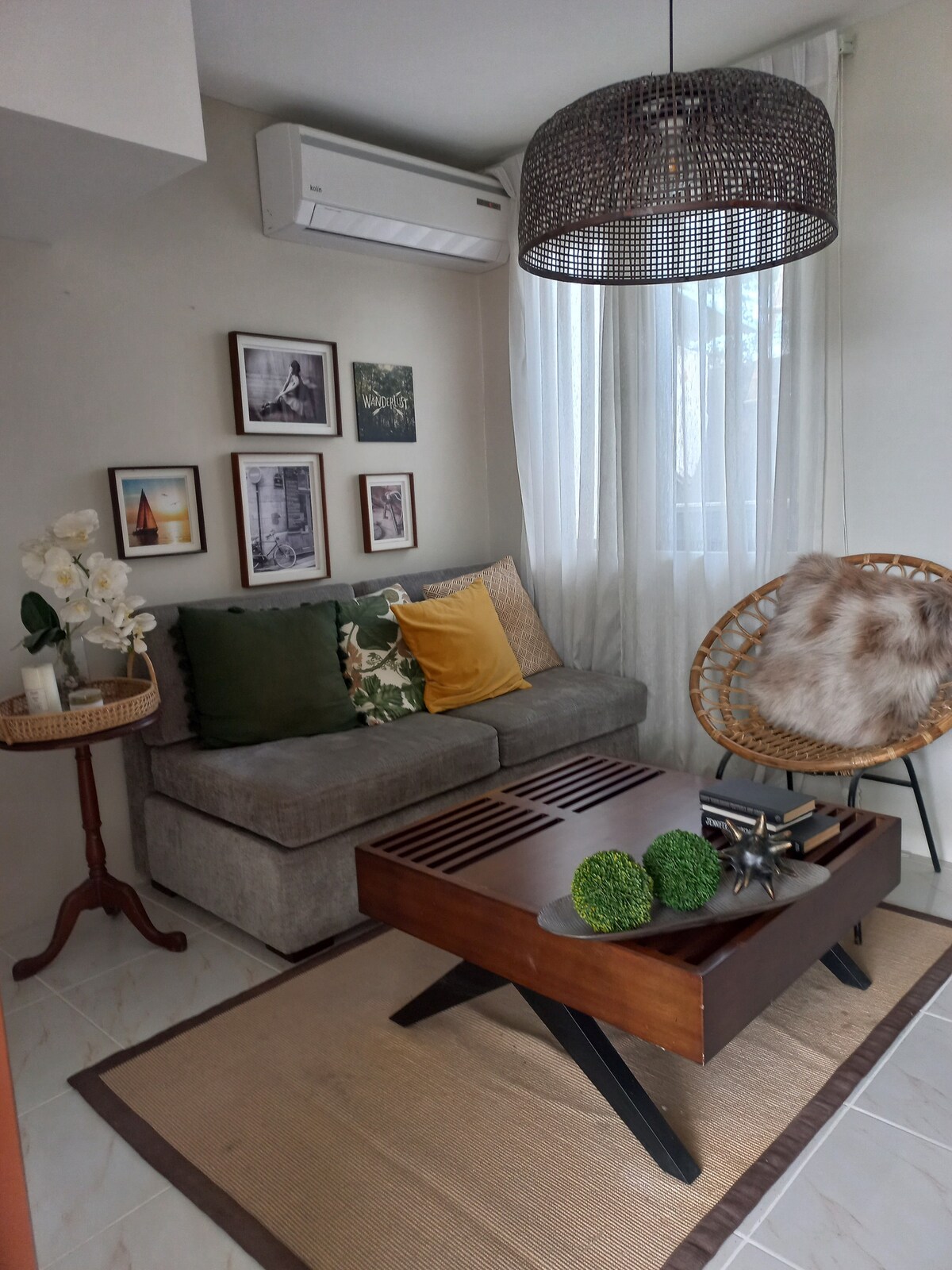 Cozy Breeze House near Tagaytay