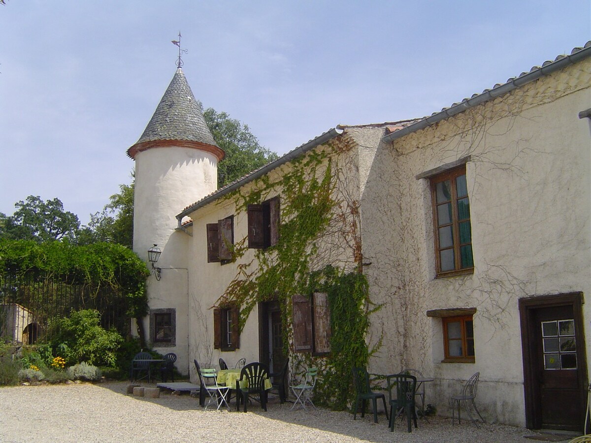 Charming home in a 17th century French manor house