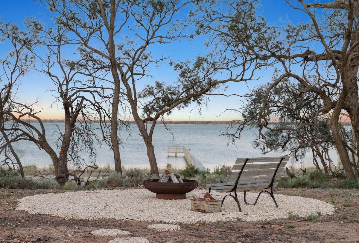 The Jetty House - Lake Bonney