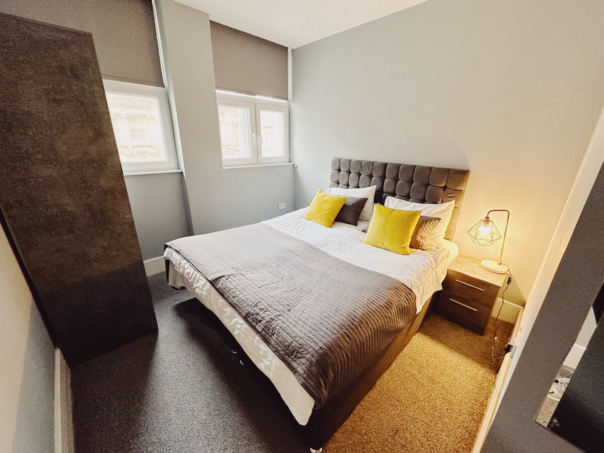 3 Bed Apartment - Newcastle City Centre - Sleeps 7