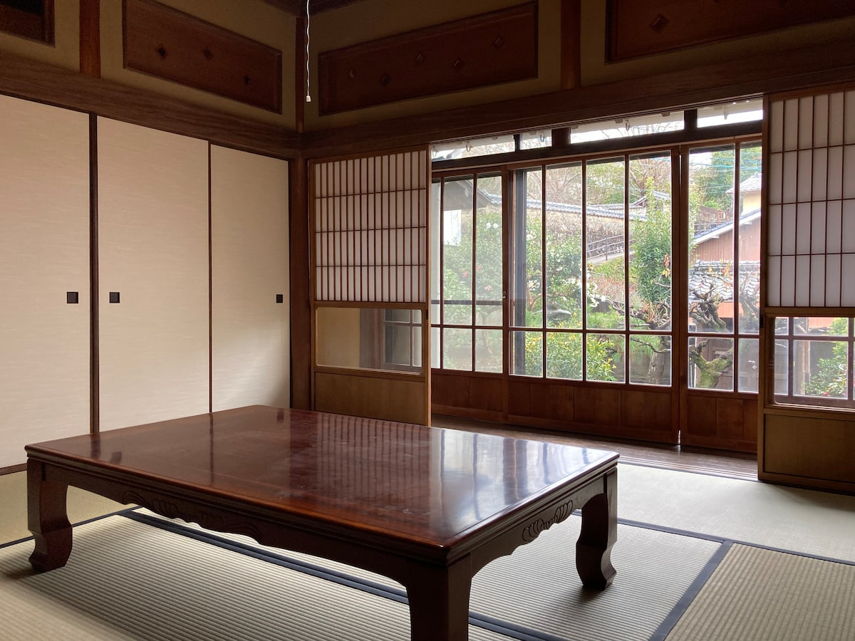 [最多可入住7人/无楼梯通往旅馆]带花园的日式老房子