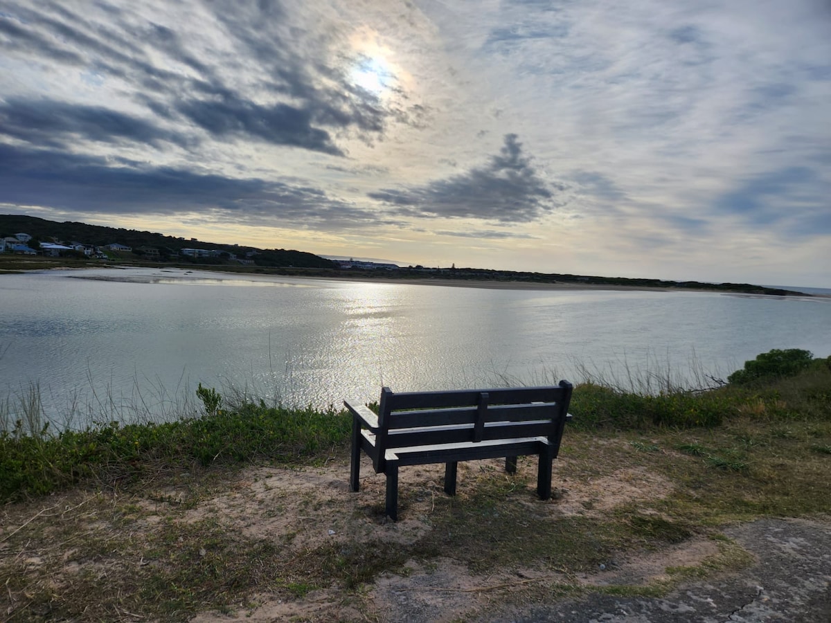 Vrede en Rus Villa Stilbaai