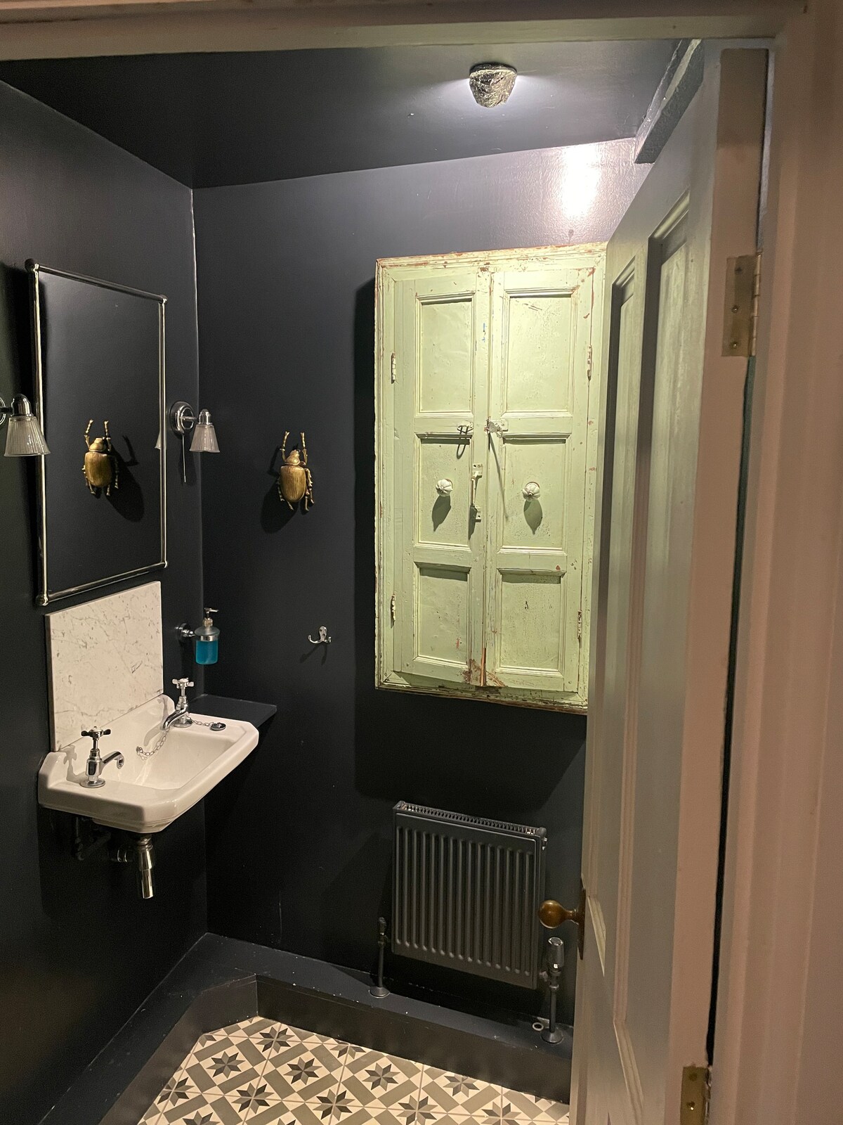 Victorian Townhouse - Central - Private Bathroom