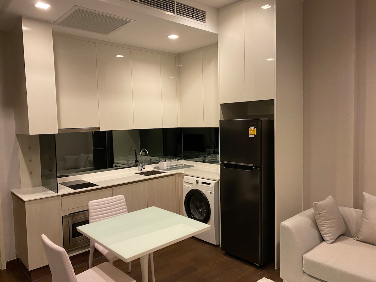 Asoke Luxury 1BR -步行1分钟即可抵达地铁站-靠近机场快线/码头