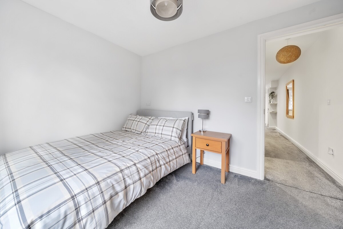 1 Bedroom Flat in Basingstoke, close to town.