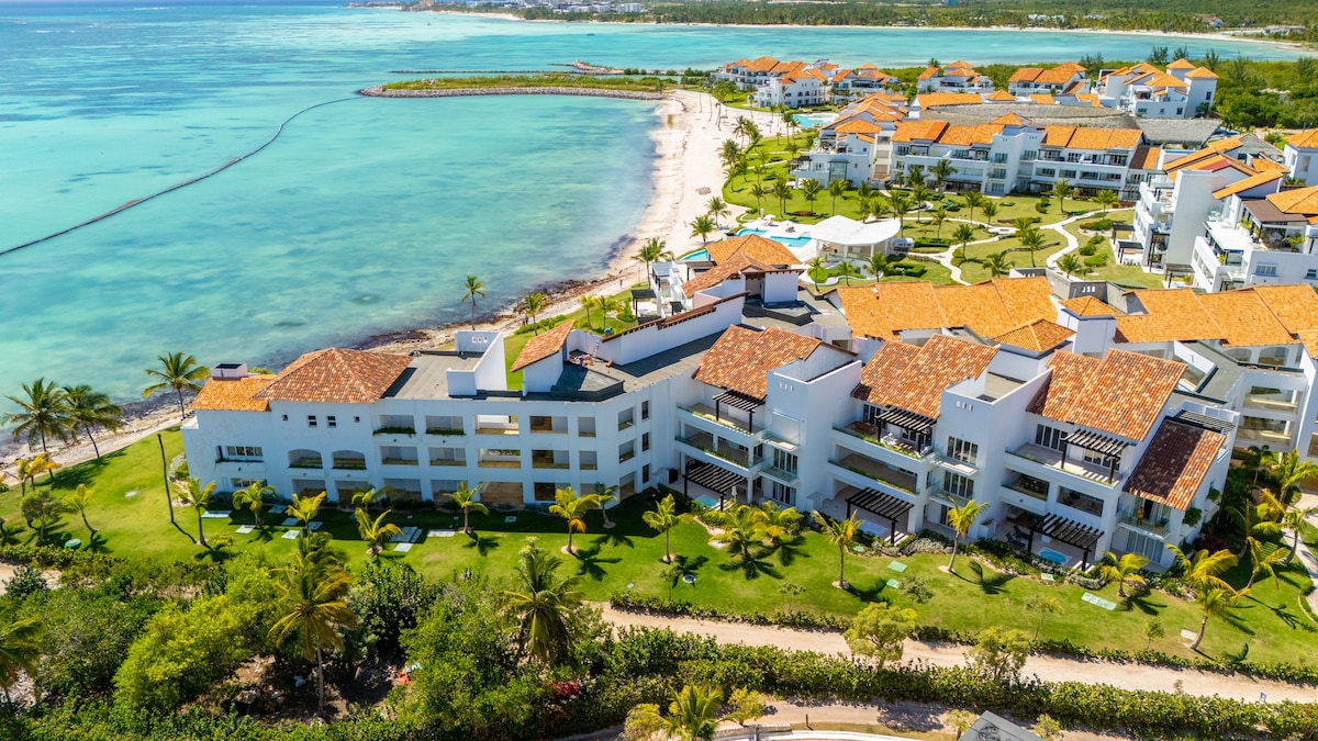 Beachfront Cap Cana Amazing View with 3 King beds