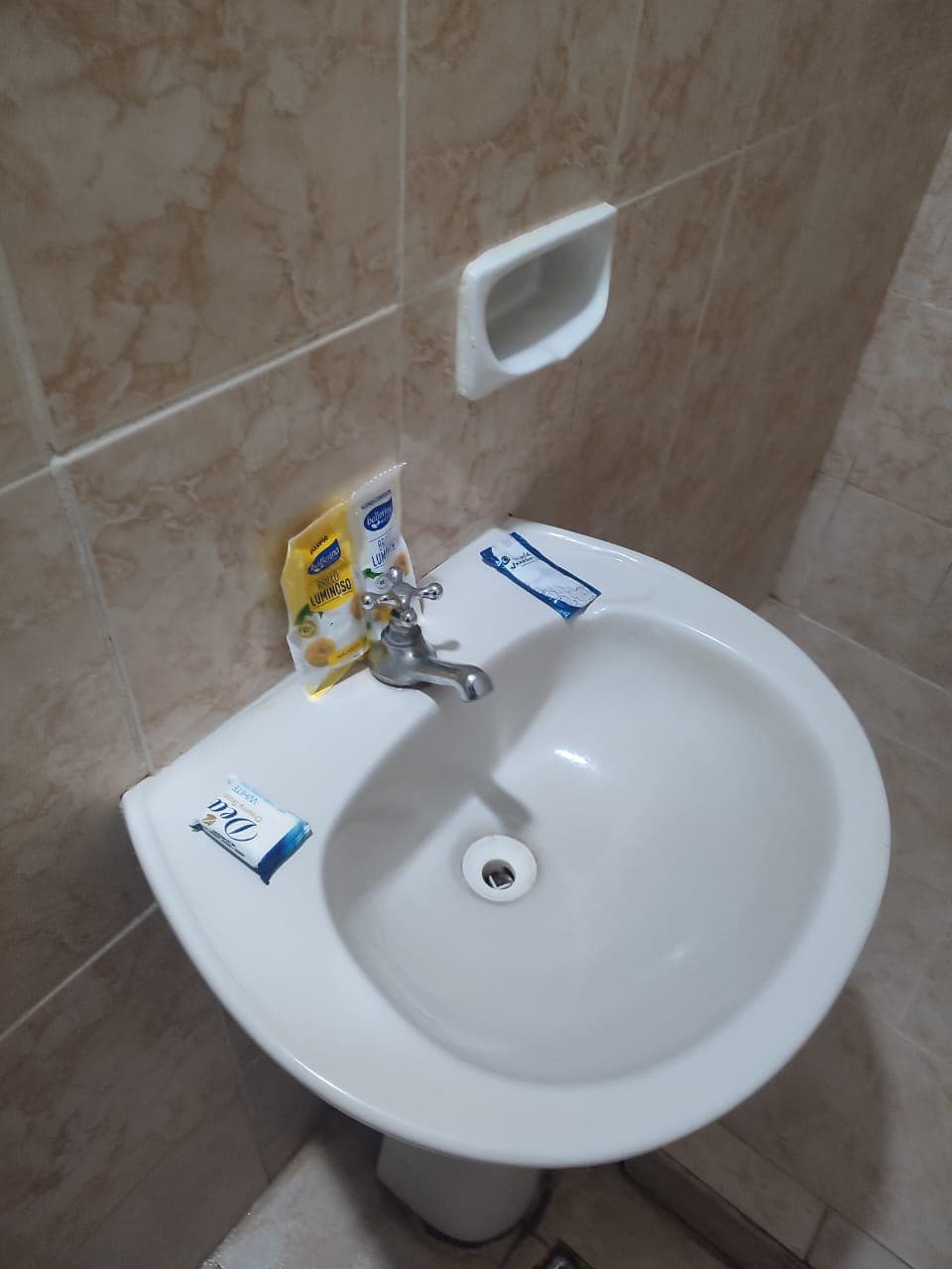 Hostal Arco Iris Doble + Simple baño privado 1