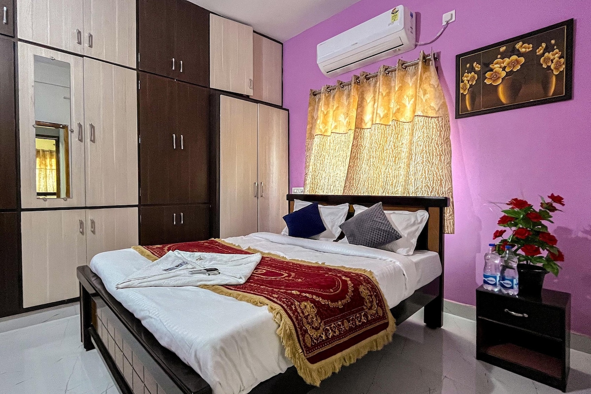 Peaceful Haven 6BHK Flat Home Stay AC Bedrooms