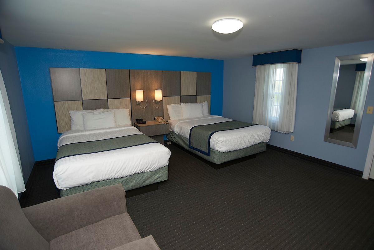 Standard room - 2 double beds.