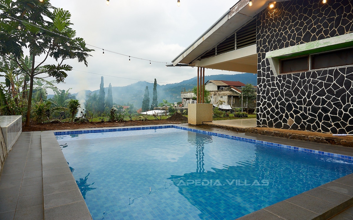 Villa DBusso Apedia, 3 BR, SP, Billiard, Karaoke