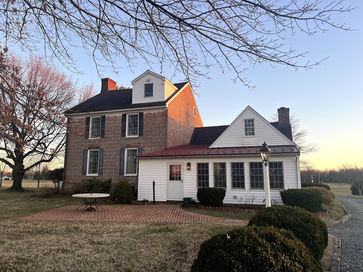 Historic Farmhouse Getaway