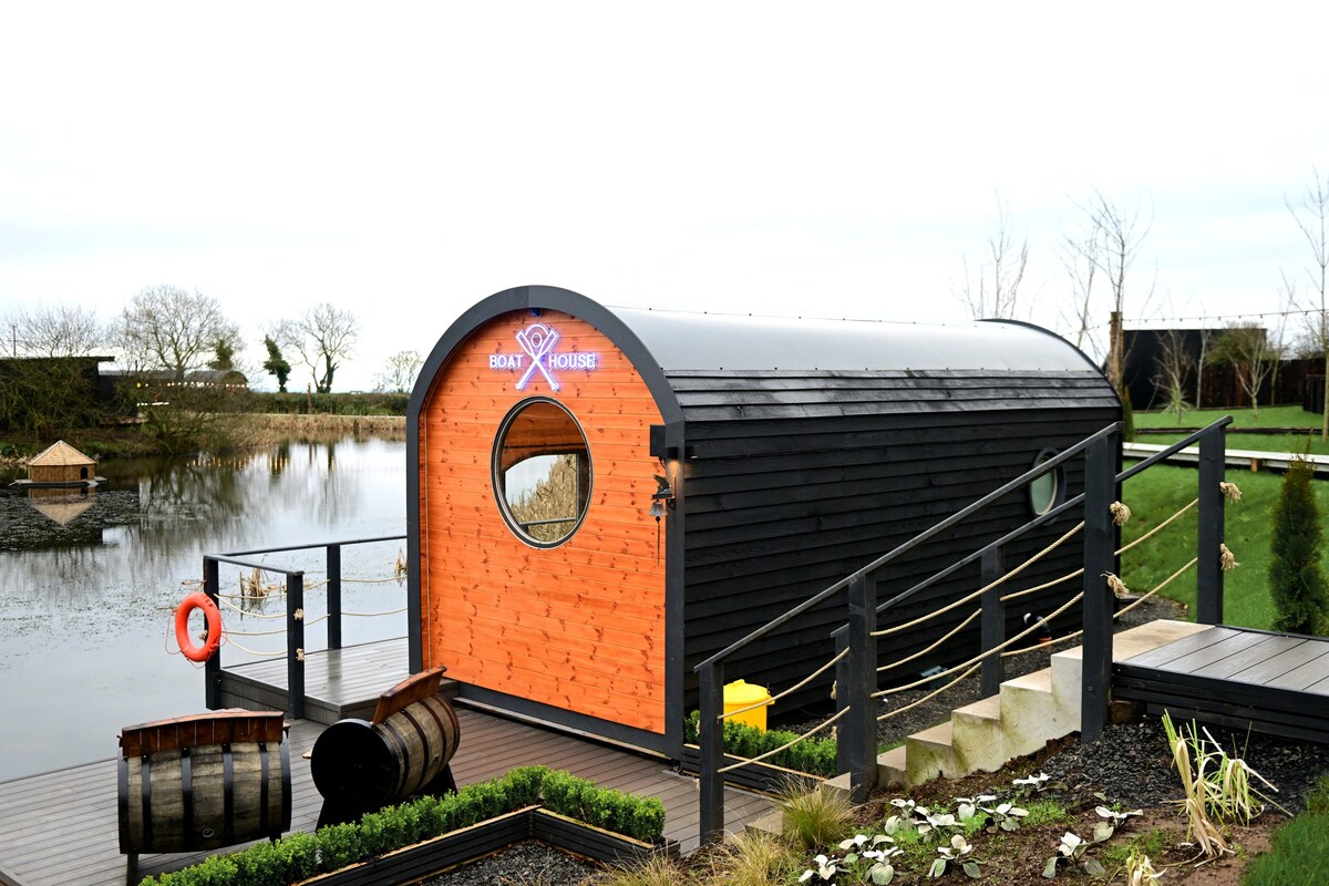 The Boathouse @ Cotters Park