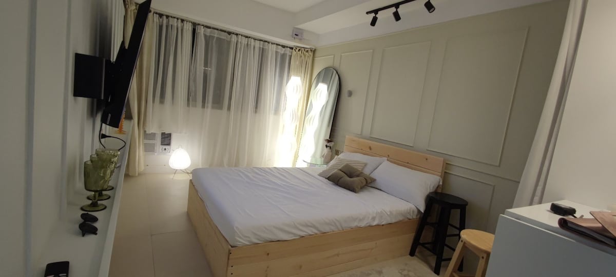 Condo in Quezon City (2-3 pax)