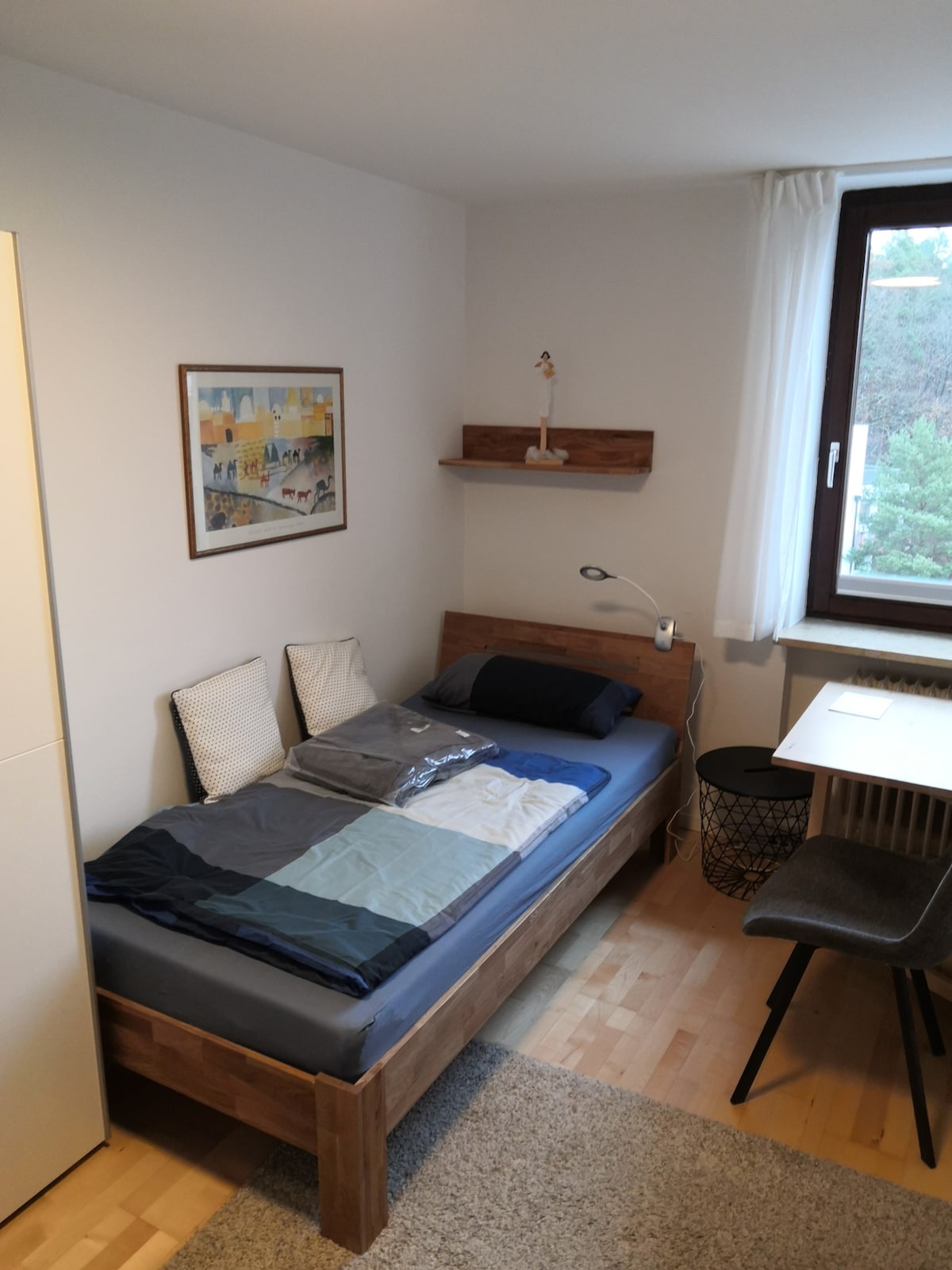 Apartment, next to Bus stop, WIFI, Long Stay