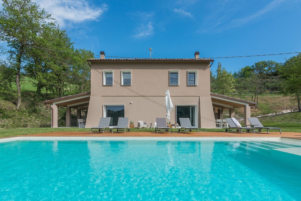 Villa Gea - Infinity pool, Le Marche
