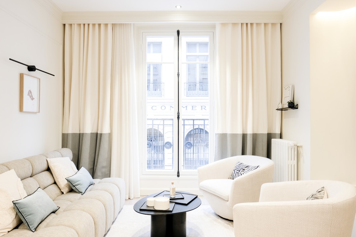 Bel appartement sur le Champs Elysées