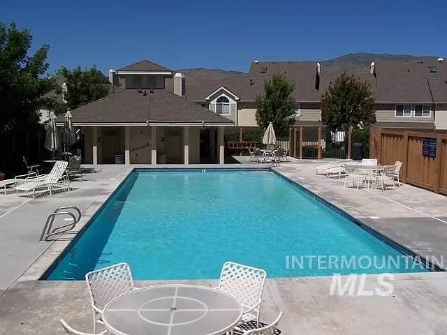 Overlook Townhome - Pool+Trails