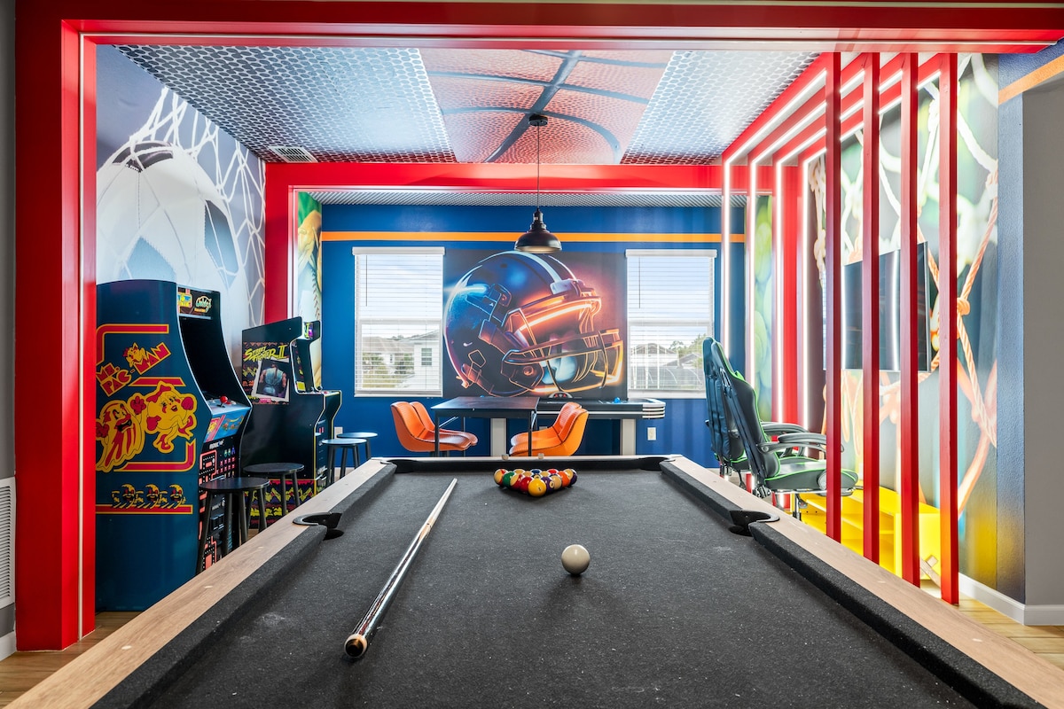 12BR | 11.5 BA > Amazing Game Room!