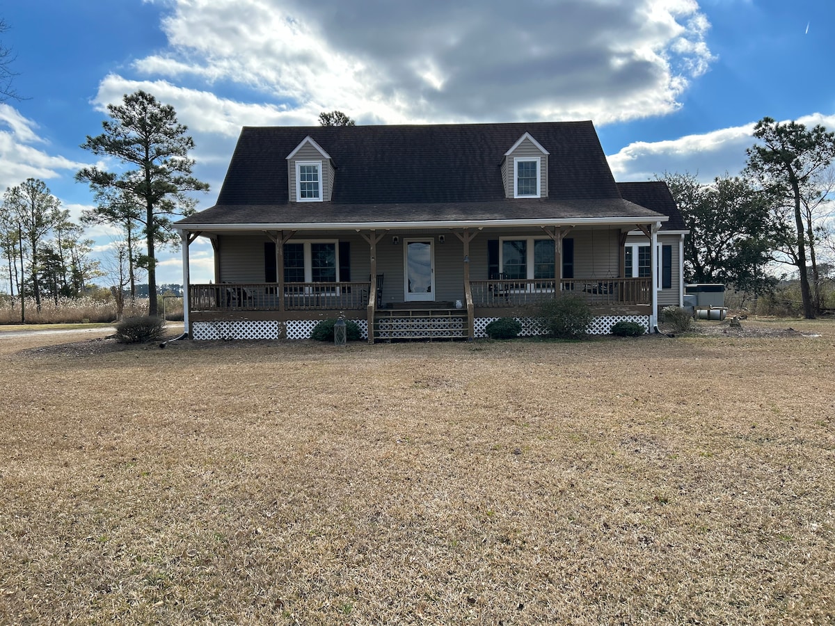 Hyde County Outdoorsman’s Dream! 3bedroom4baths