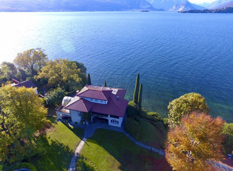 Esclusiva villa sul lago