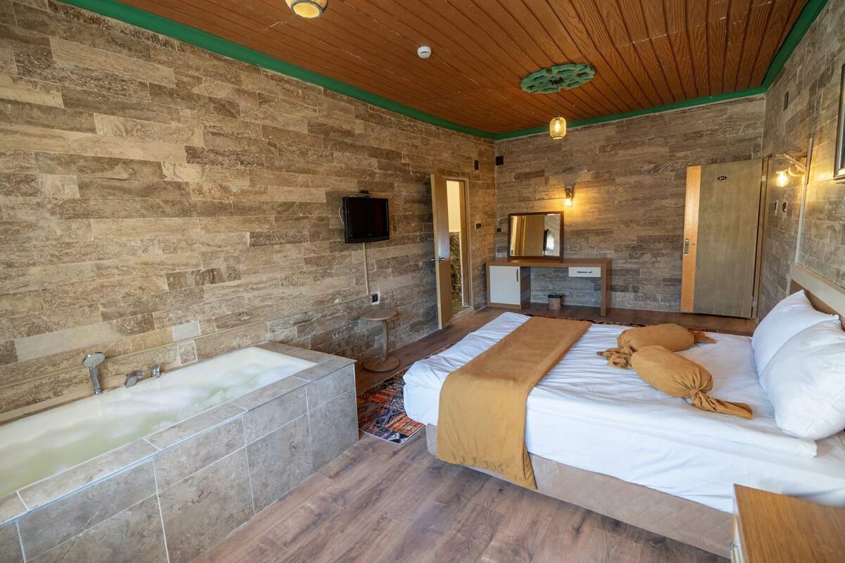 Arton in Cappadocia Hotel - Jakuzi Room