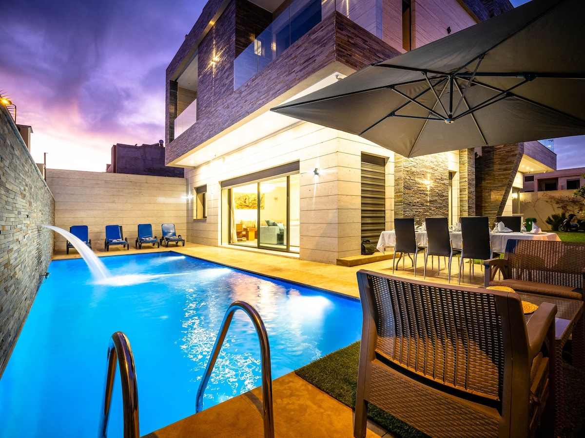 Villa Astride - 5 Rooms private pool and hammam