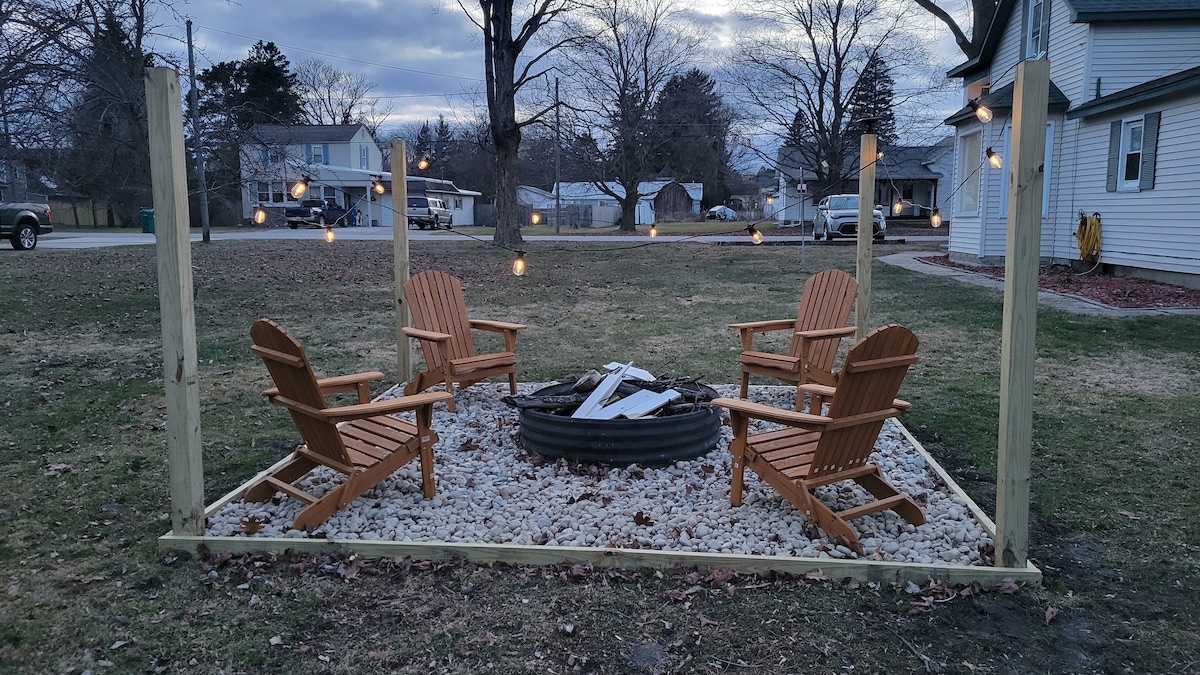 Tawas Beach Getaway, Family Size